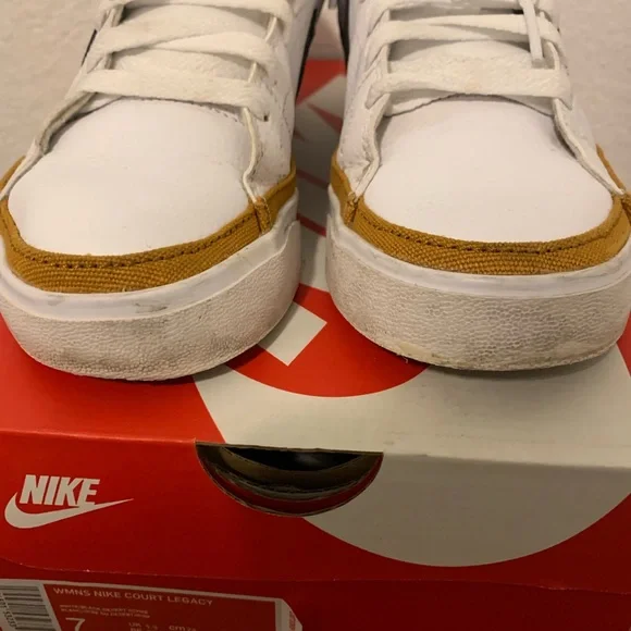 Nike Court Legacy size 7 White and brown  Sneakers - Picture 2 of 6